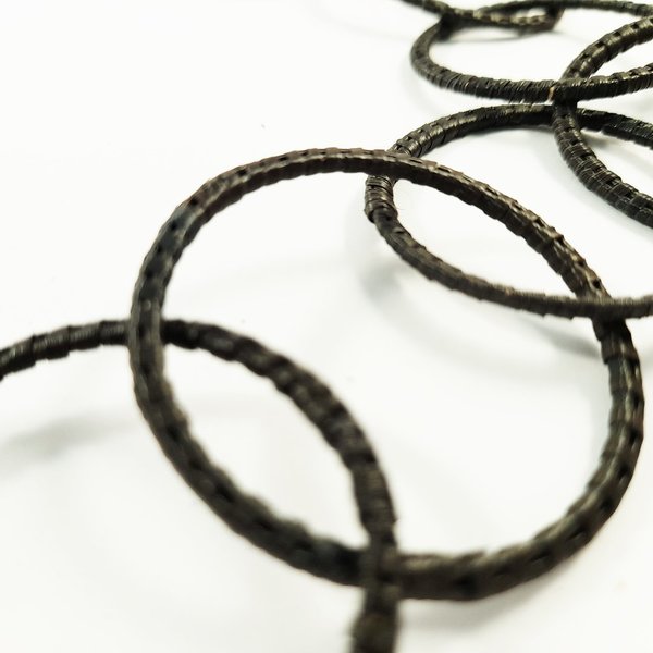 geflochtene Halskette mit Ringe aus Palmblatt