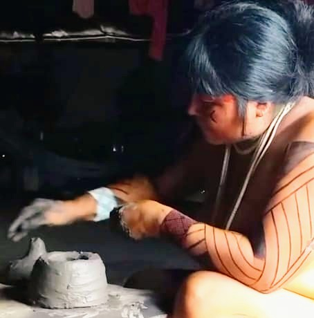 Baby-Tapir Skulptur Waurá-Keramik 18 cm